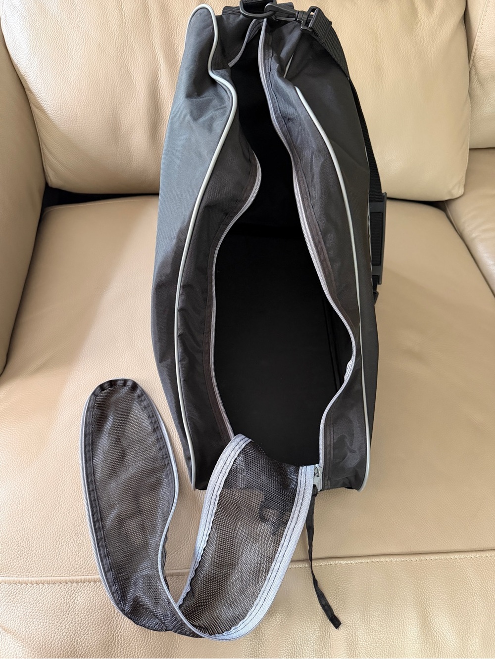 Vtg ROLLERBLADE Original black skate bag zippered w removable adjustable strap - Picture 6 of 16